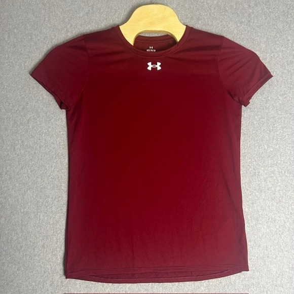 Under Armour Women's Red Athletic Activewear Short Sleeve T-Shirt Size Medium - Picture 1 of 6
